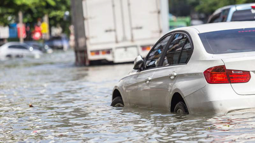 Làm sao nhận biết xe ngập nước, hư hỏng trong mùa mưa?